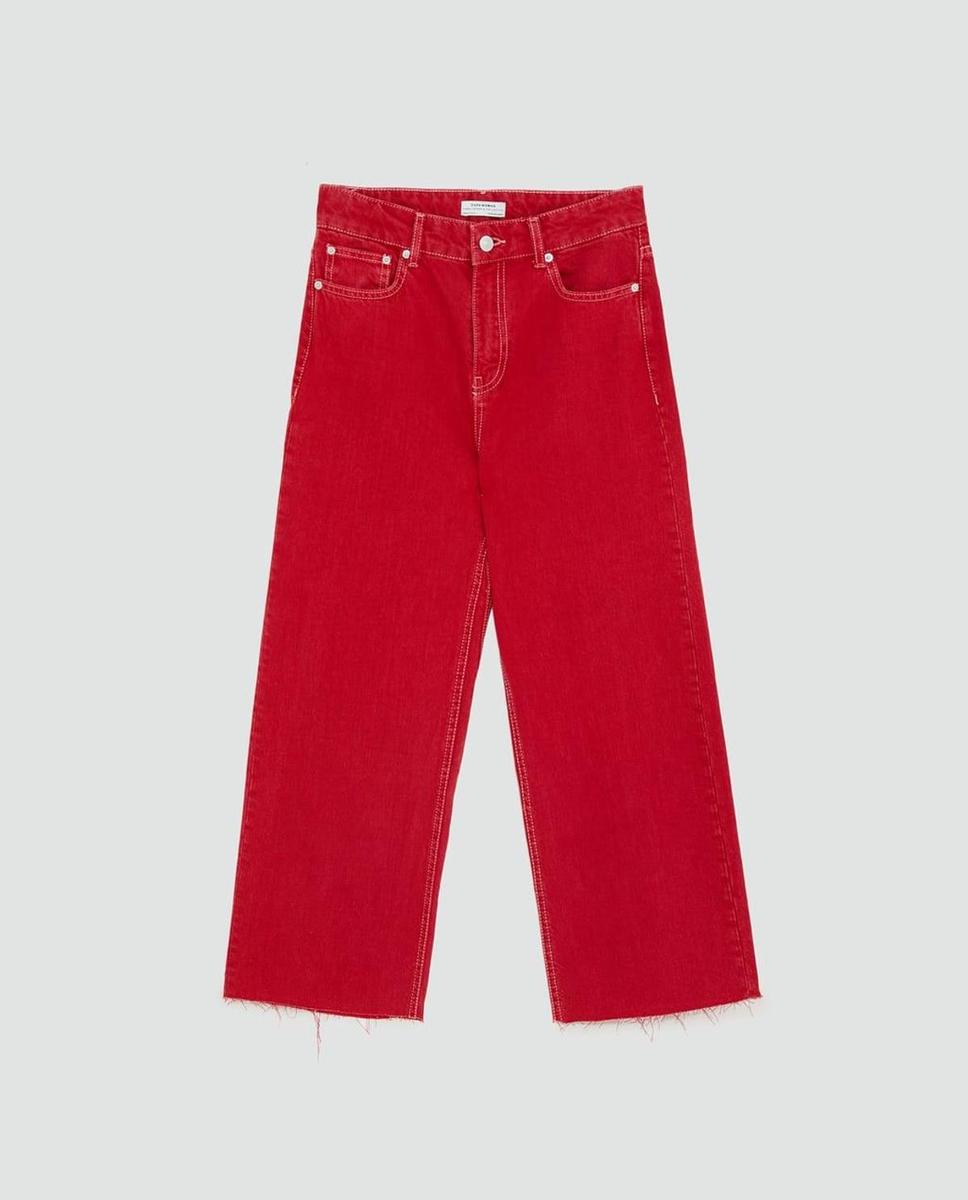 Vaqueros High Waist Culotte de Zara. (Precio: 29,95 euros)