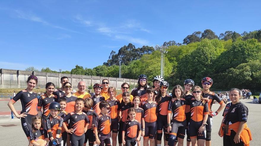 Mes de «exilio» para el FSV