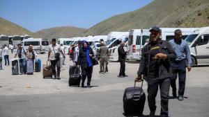 Els iranians fugen amb por de la guerra