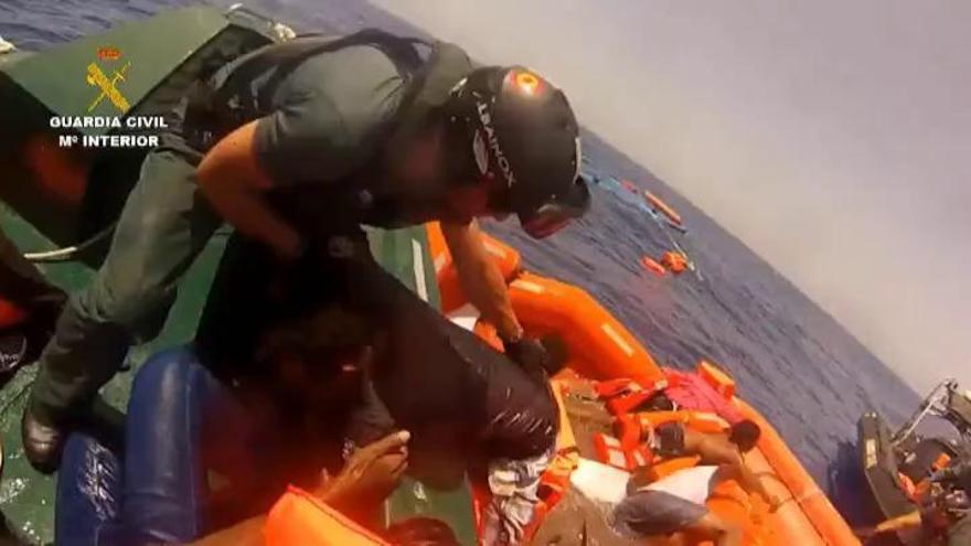 La Guardia Civil rescata en un día a 527 inmigrantes en el Mediterráneo