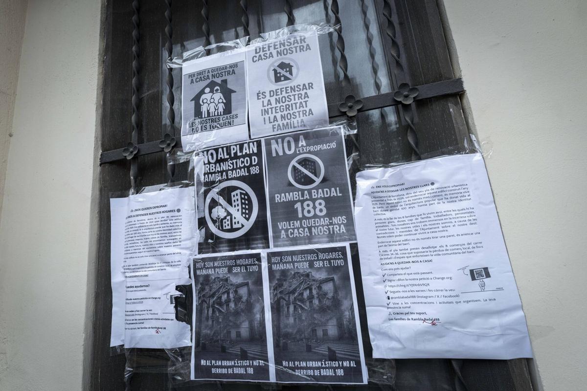 Barcelona 02/05/25 Barcelona. Reportaje a los 12 vecinos de la única finca que sigue condenada a demolición en la Rambla Badal. Hemos quedado con ellos para entrar en la finca. Redactor: Pau Lizana. Entrevistamos a vecinos y comerciantes afectados. AUTOR: MANU MITRU