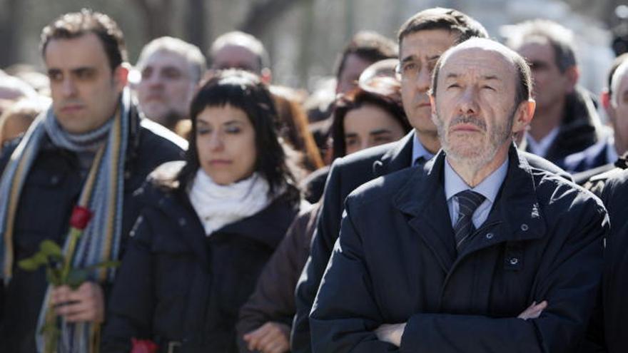 Alfredo Pérez Rubalcaba durante el acto de homenaje organizado en Vitoria.