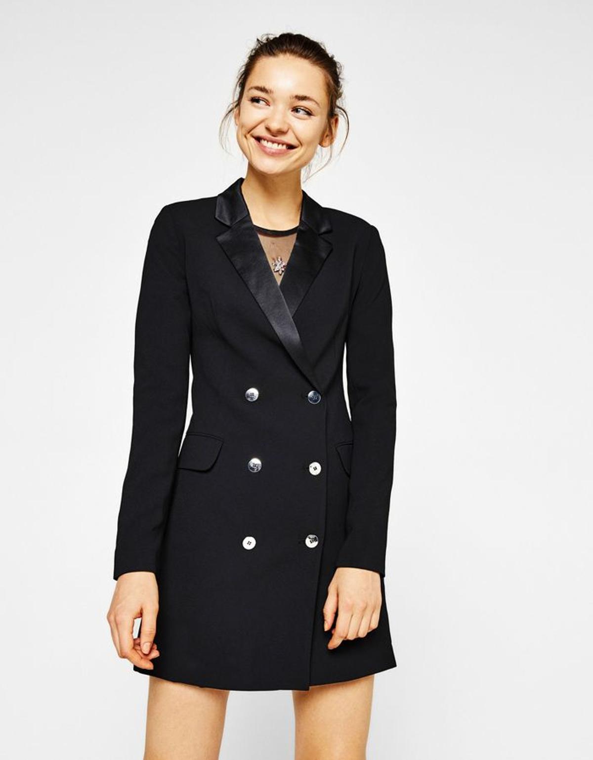 Colección de fiesta de Bershka: blazer tipo vestido