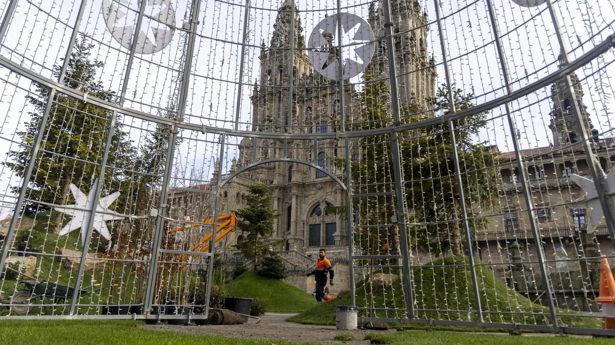 Na Praza do Obradoiro ultímase a decoración do Bosque de Nadal para estas festas