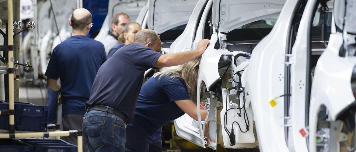 Trabajadores de la planta automovilística de Stellantis en Figueruelas. Trabajadores de la planta automovilística de Stellantis en Figueruelas.
