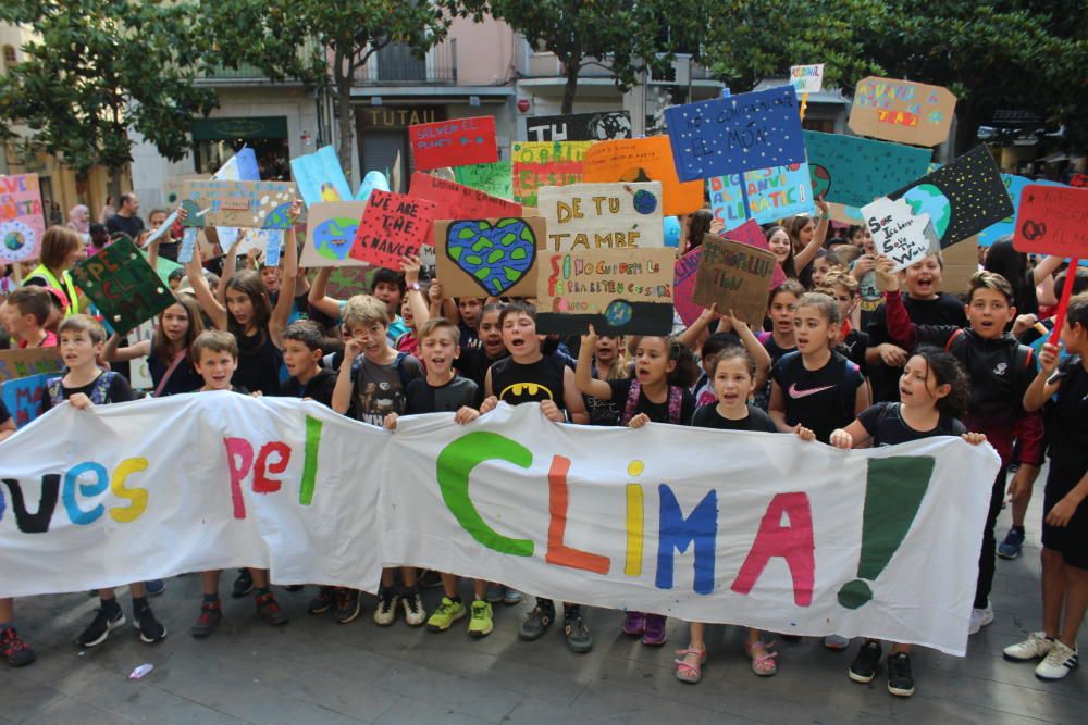 Escolars de Figueres contra el canvi climàtic