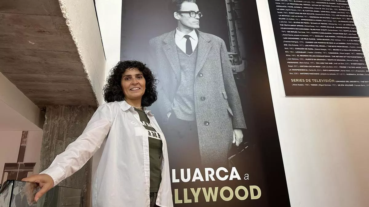 Amor a Gil Parrondo: así es la exposición (con material inédito) que Luarca dedica al histórico decorador