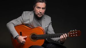 El guitarrista jerezano Alfredo Lagos estrena La poeta, un concierto de guitarra con el baile de Belén Maya, en los Teatros del Canal de Madrid