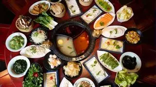 Debuta en Vigo el 'huoguo', el plato tradicional que no está en los típicos restaurantes chinos