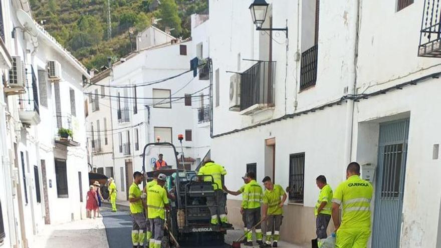 La Diputación de Valencia finaliza la humanización de la travesía de Chulilla en la CV-394