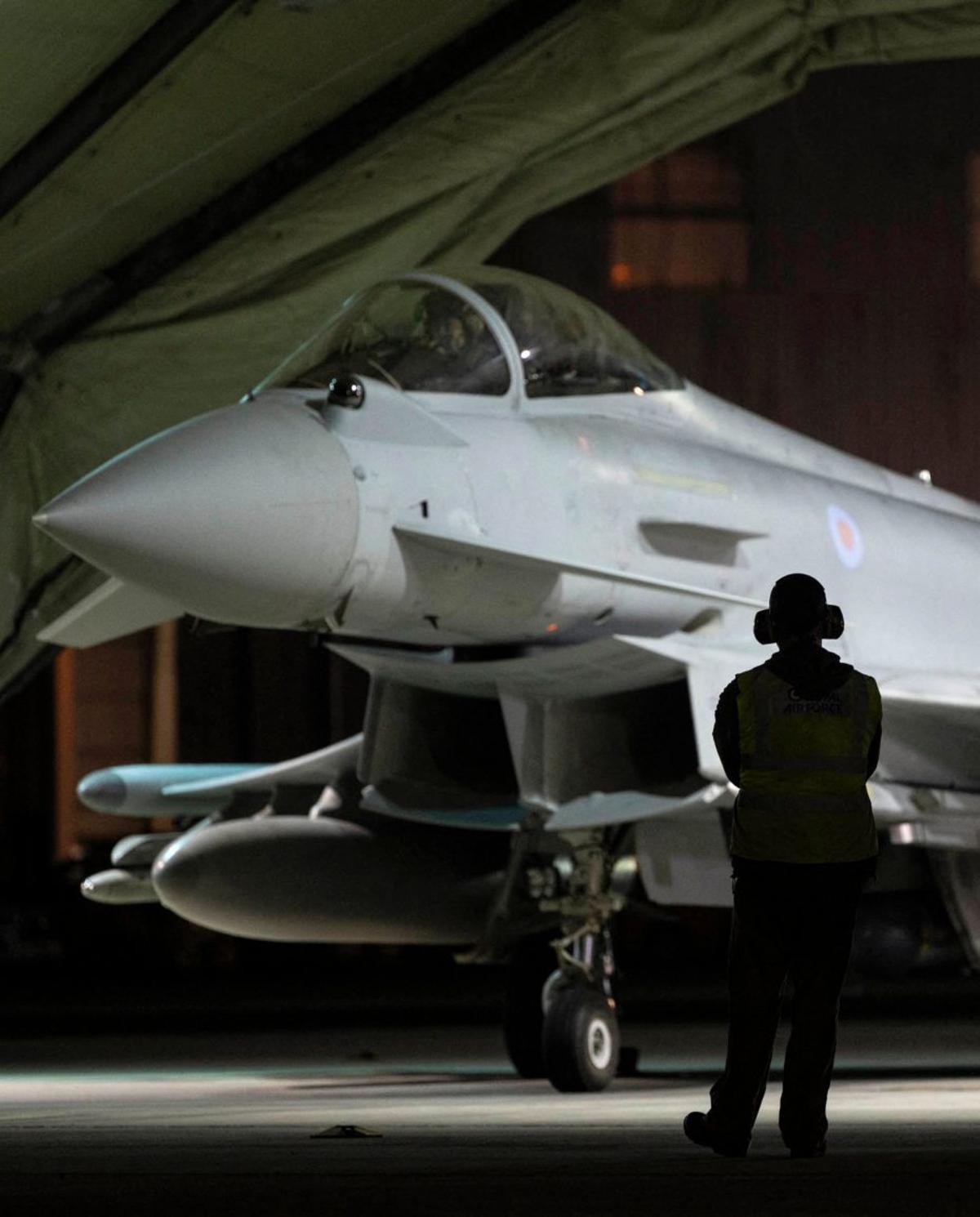 França, el Regne Unit i Grècia envien caces i vaixells de guerra a Xipre