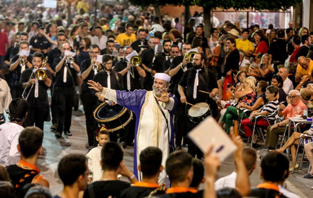 Entrada de bandas en La Vila