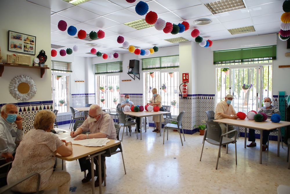 Reapertura de los centros de mayores: "14 meses y 11 días esperando este momento"