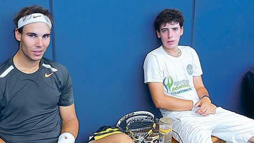 Rafel Nadal y Pol Toledo tras un entrenamiento en Manacor.