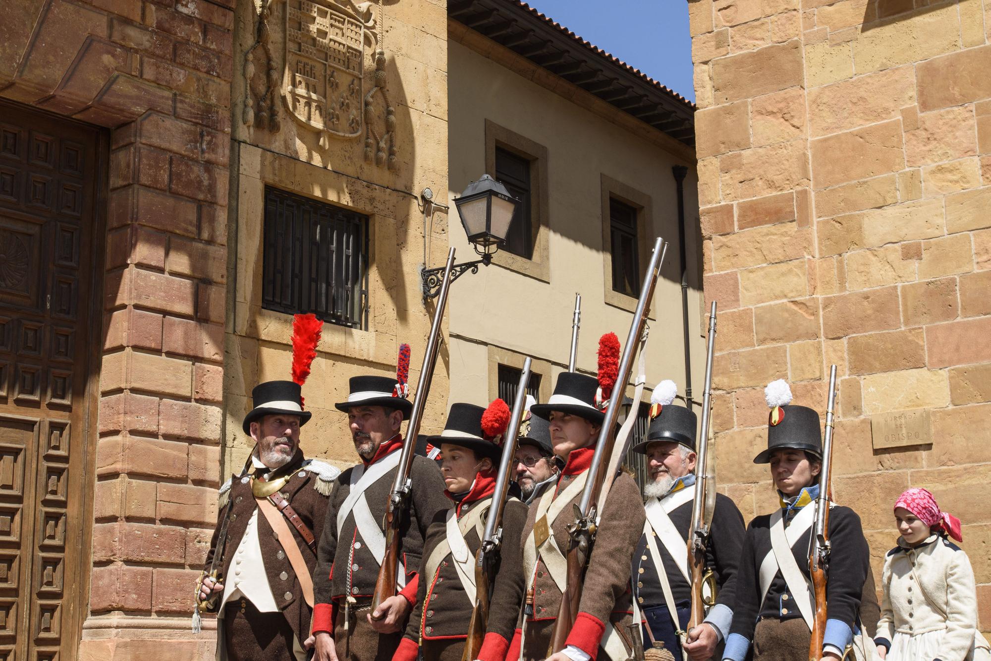 En imágenes: así fue la recreación en Oviedo de la revolución asturiana contra los franceses