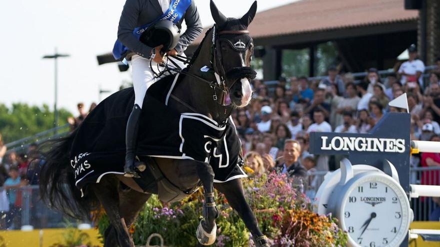 Maikel van der Vleuten, en Casas Novas. |  // OXER SPORT / CSI A CORUÑA