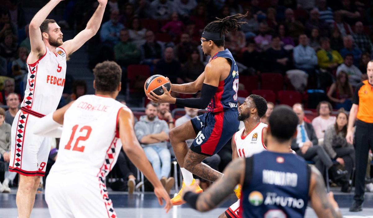 Moneke fue uno de los revulsivos del Baskonia para luchar por la victoria
