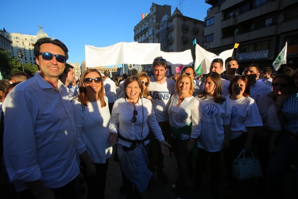 Manifestación a favor de la escuela concertada