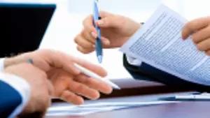 Firma de contrato de trabajo