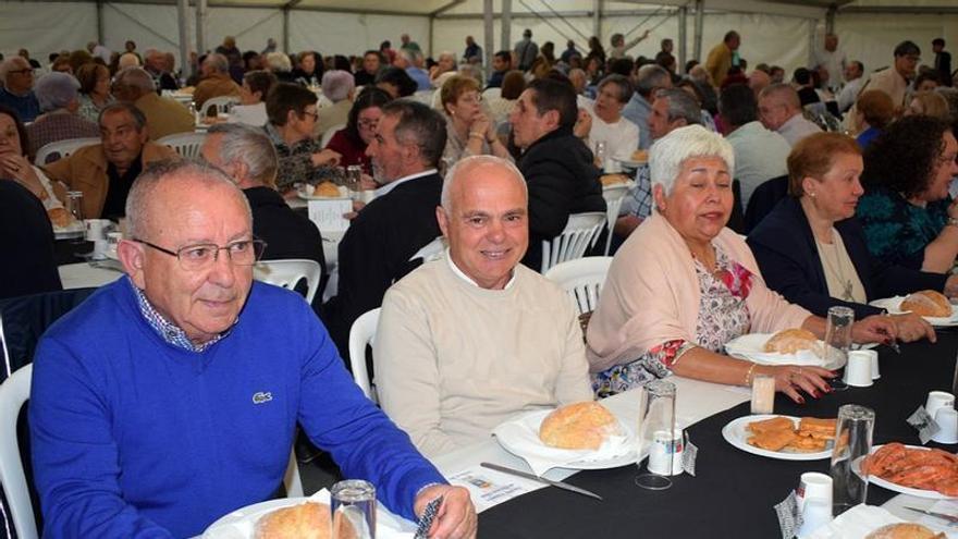Récord en el Encontro da Terceira Idade de Valga: casi 700 comensales