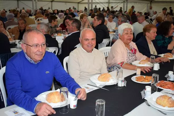 Récord en el Encontro da Terceira Idade de Valga: casi 700 comensales