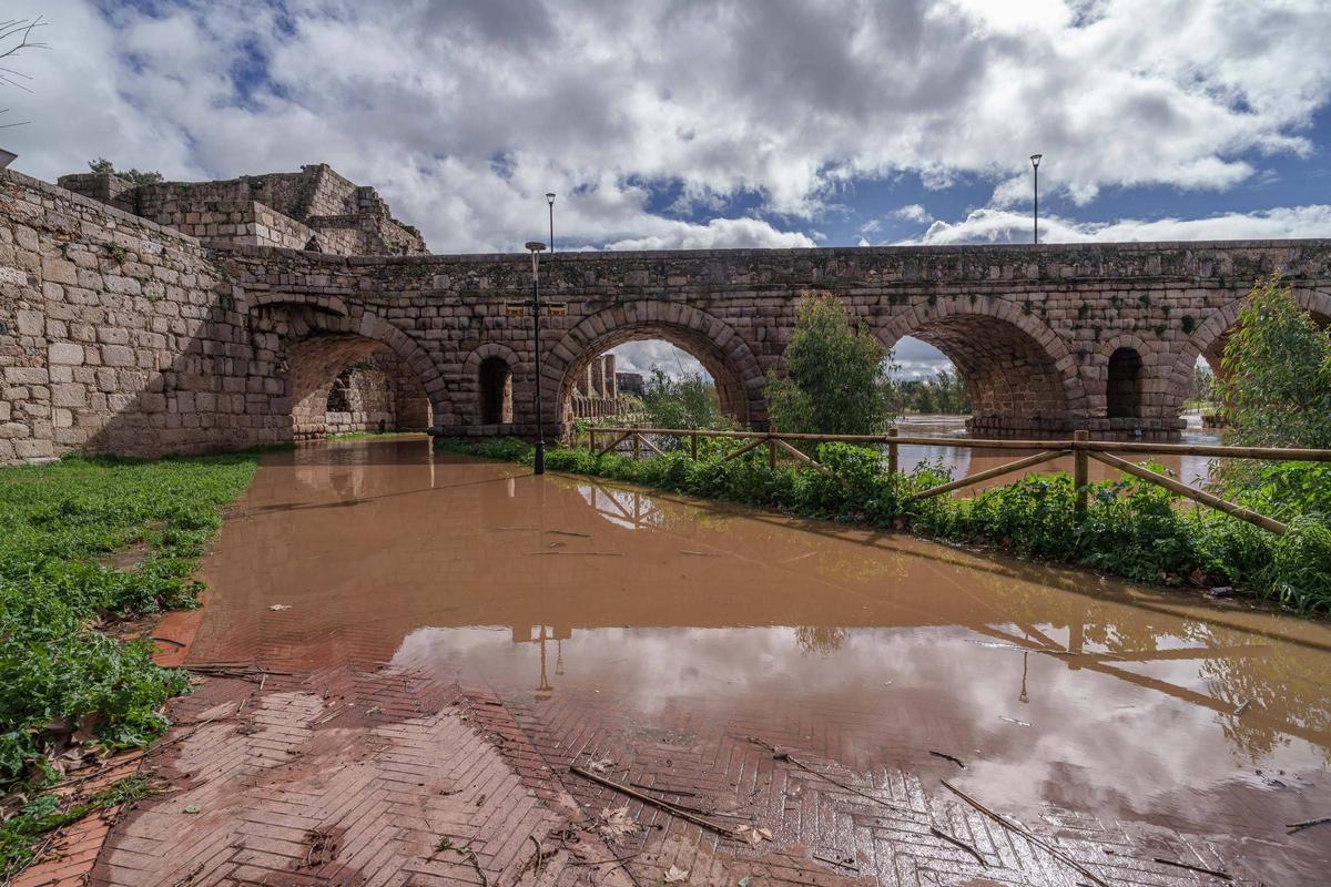 El Guadiana y el Puente Romano de Mérida: belleza pura