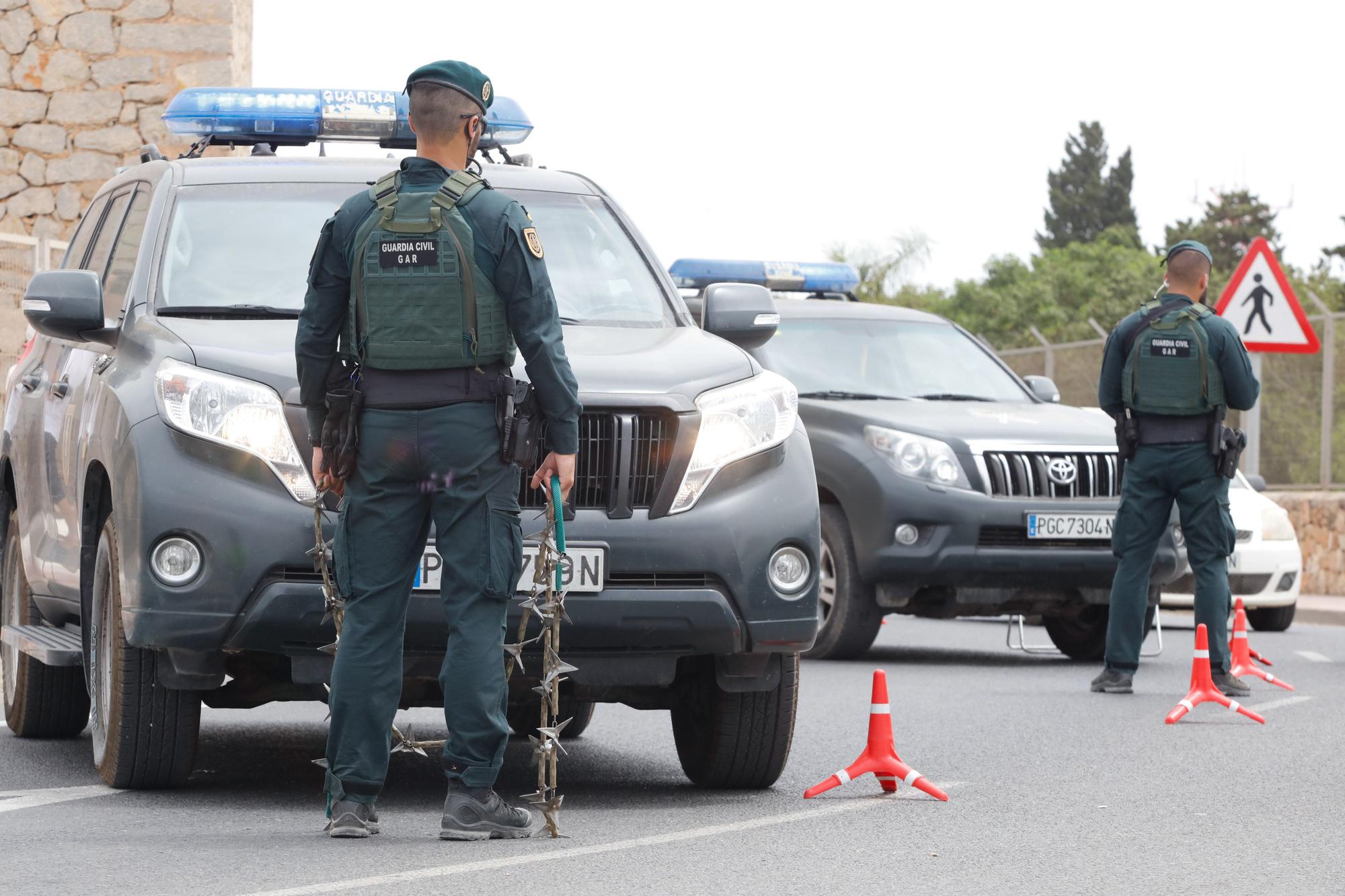 Vigilancia del grupo GAR de la Guardia Civil en Ibiza.