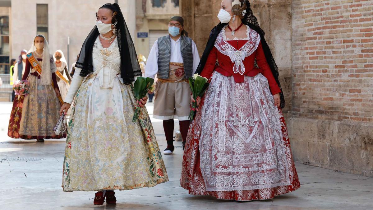 Búscate en el segundo día de Ofrenda por las calles del Mar y Avellanas (entre las 10:00 y 11:00 horas)