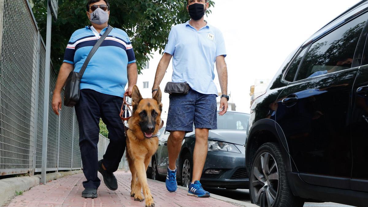 Torres, Tuso y Valle, el instructor.