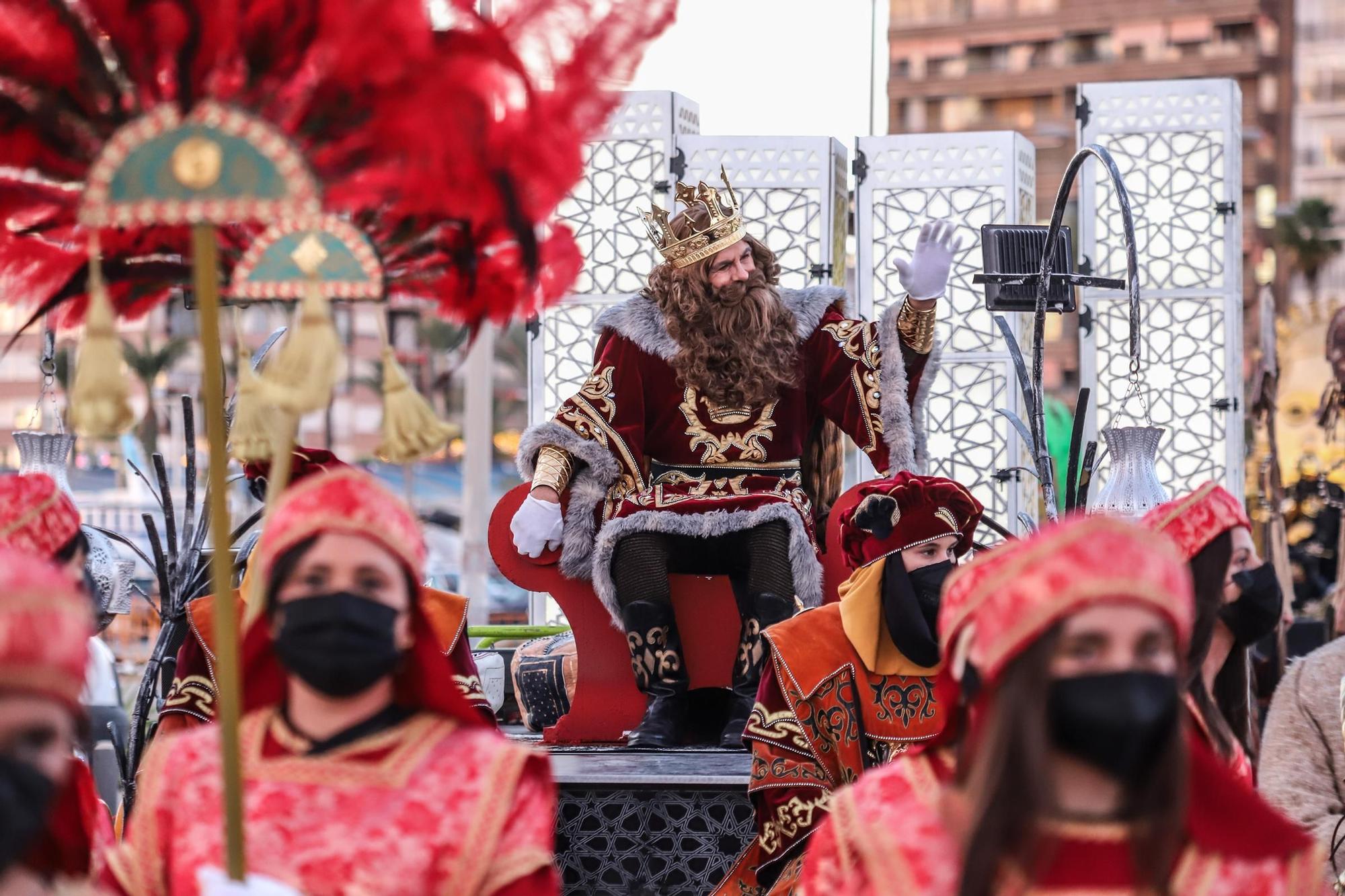 Los Reyes Magos desembarcan en Torrevieja