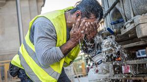 Les hospitalitzacions per calor extrema a Espanya creixen un 10% en una dècada