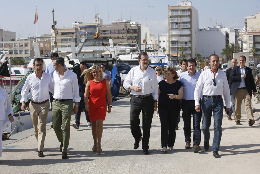 El candidato del PP a la Presidencia del Gobierno visita la Lonja del Pescado