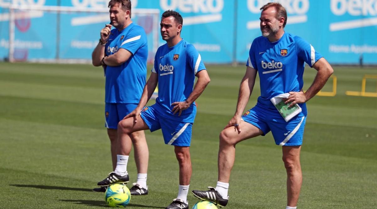 Xavi inicia la pretemporada amb les mateixes cares de sempre