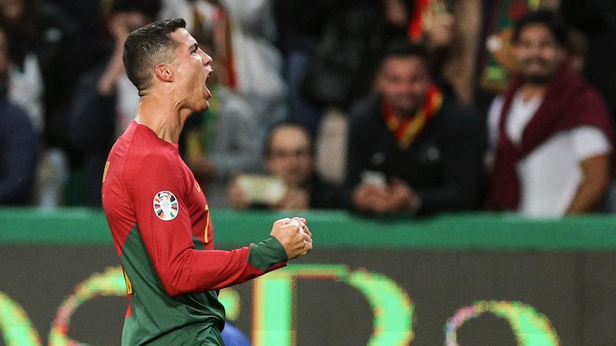 Cristiano Ronaldo celebra uno de sus tantos contra Liechtenstein