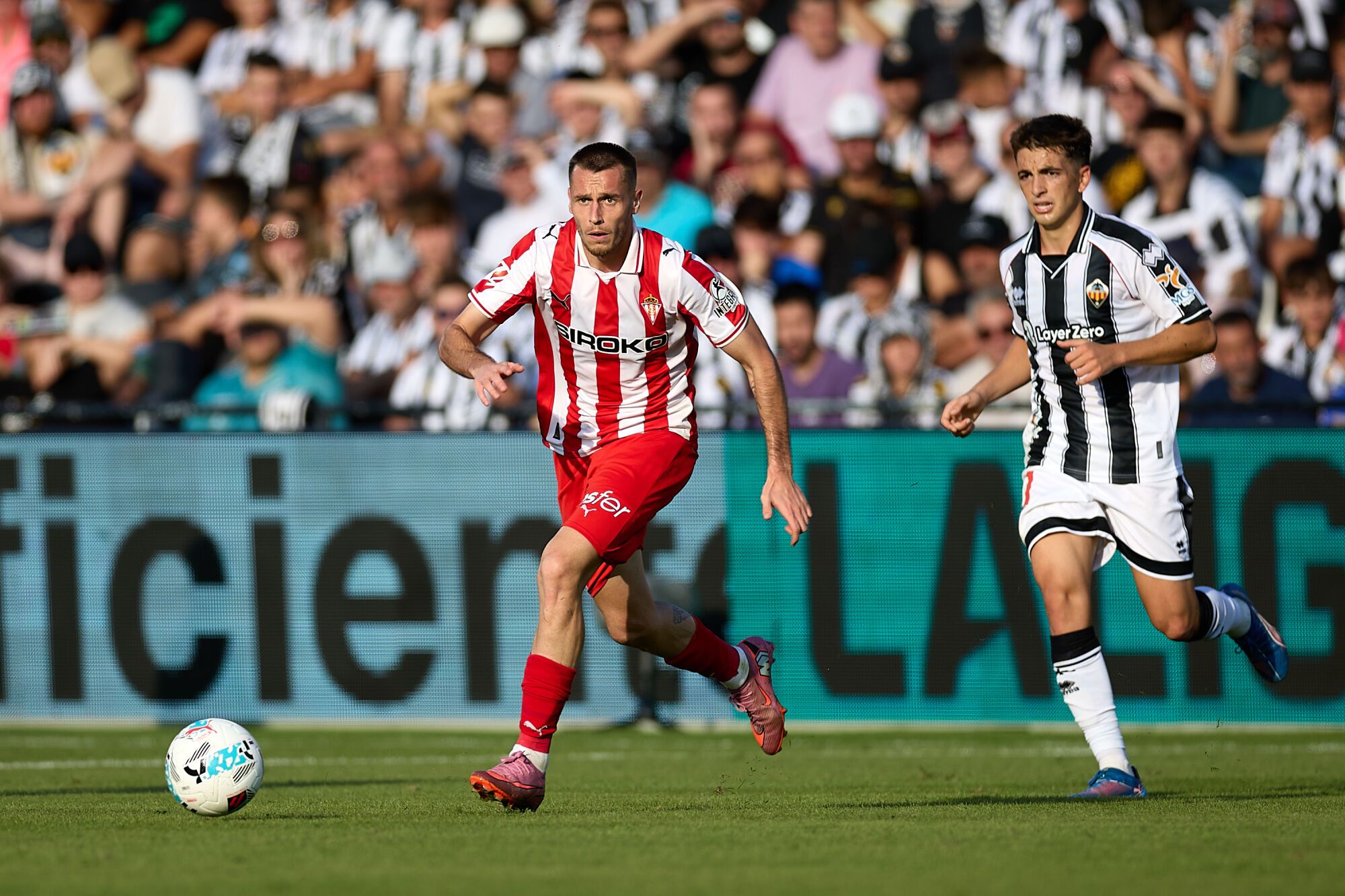 Fútbol. Partido correspondiente a la jornada 8 de Segunda División temporada 2025-2026 entre el CD Castellón y el Sport. Gijón. Nou Estadi Castalia