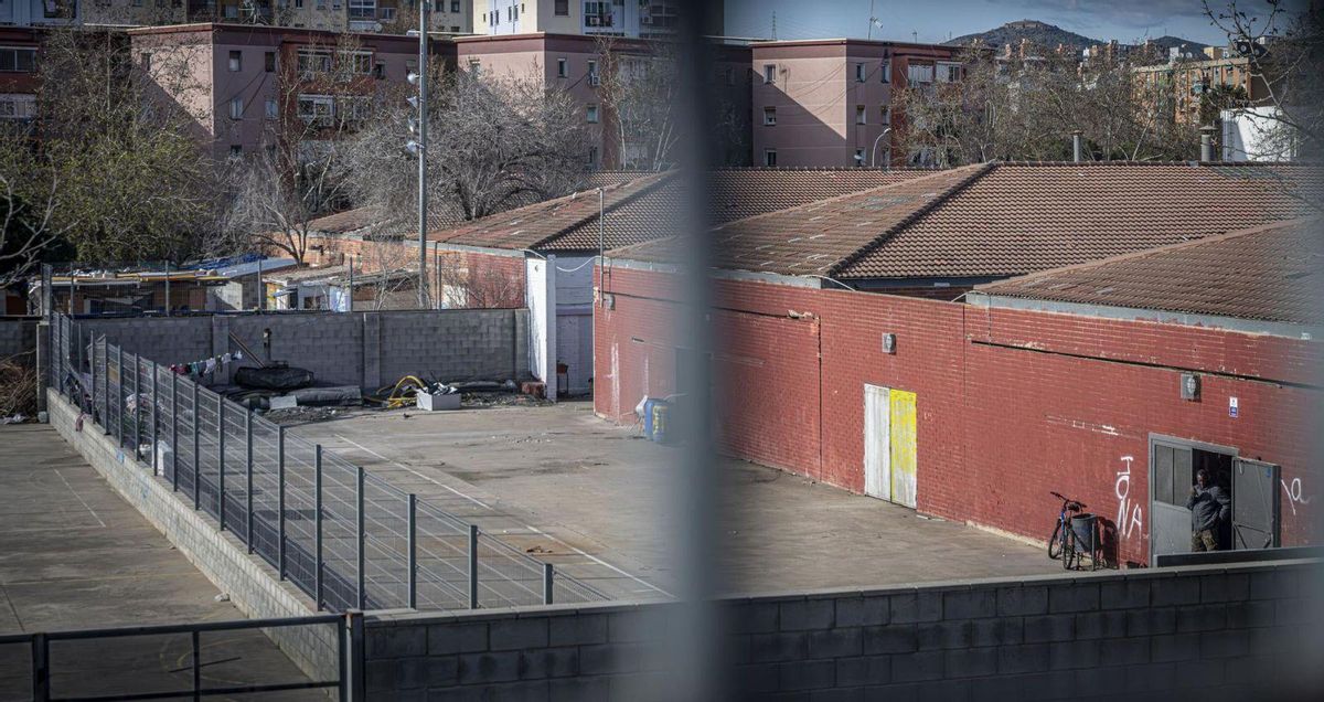 Alerta a Badalona pel desallotjament d’un edifici amb casos de tuberculosi