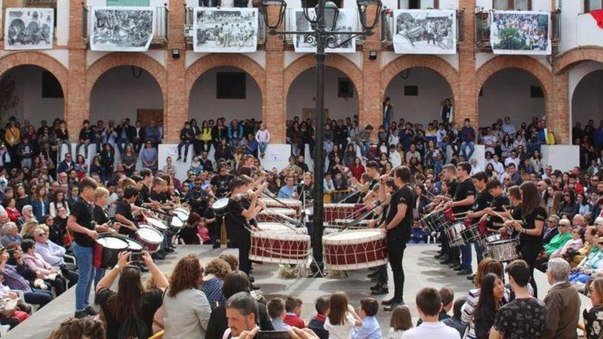 Almassora, campeona de España de bombos y tambores en Híjar