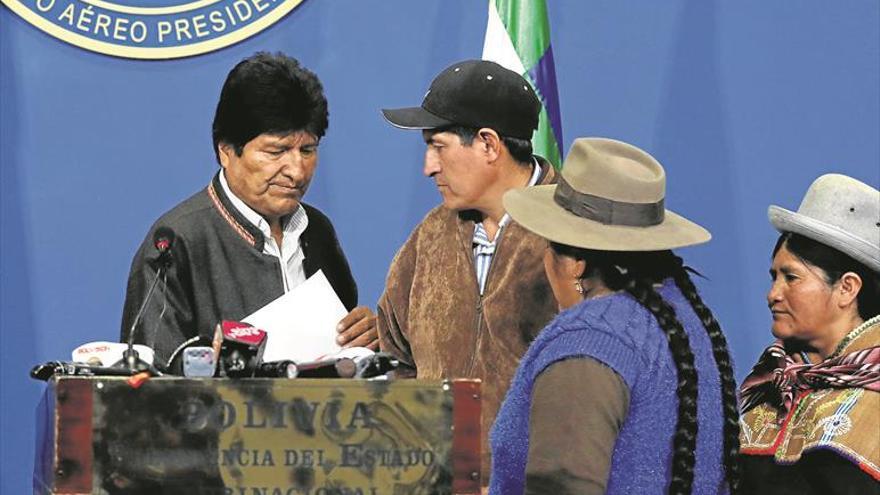 Evo Morales renuncia por la presión del Ejército y la Policía