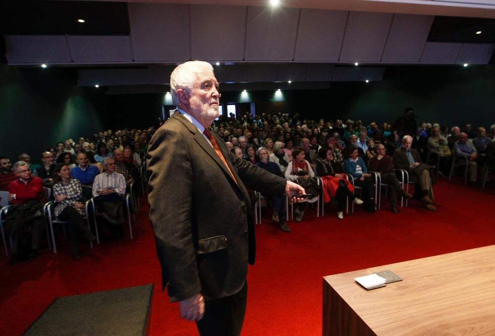 Juan Luis Vázquez abre la II Semana de la Ciencia