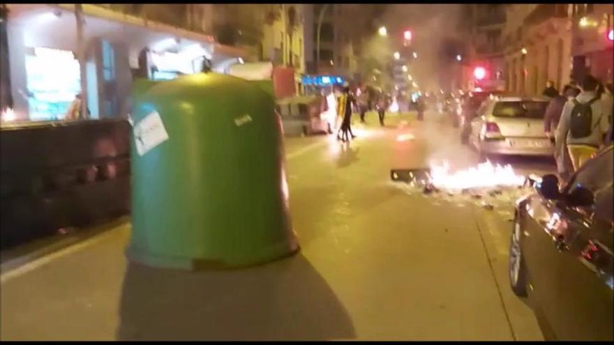 La Marxa per la Llibertat acaba amb càrregues, tensió i contenidors cremats a Manresa
