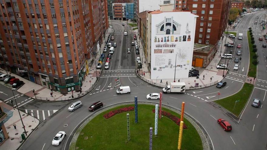 Aspecto del mural de &quot;San&quot; en la plaza de Los Oficios.