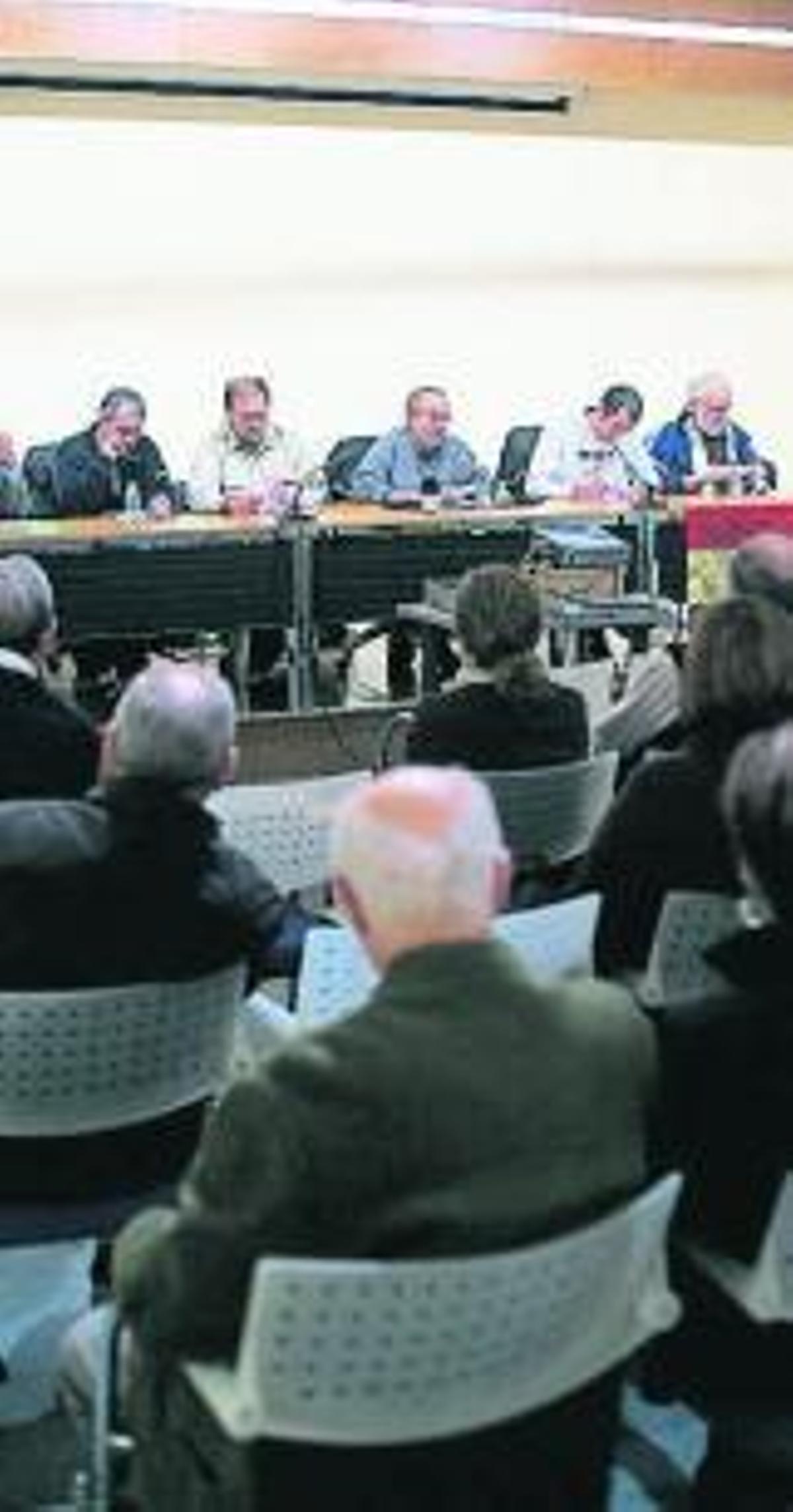 Asistentes a la charla-debate.