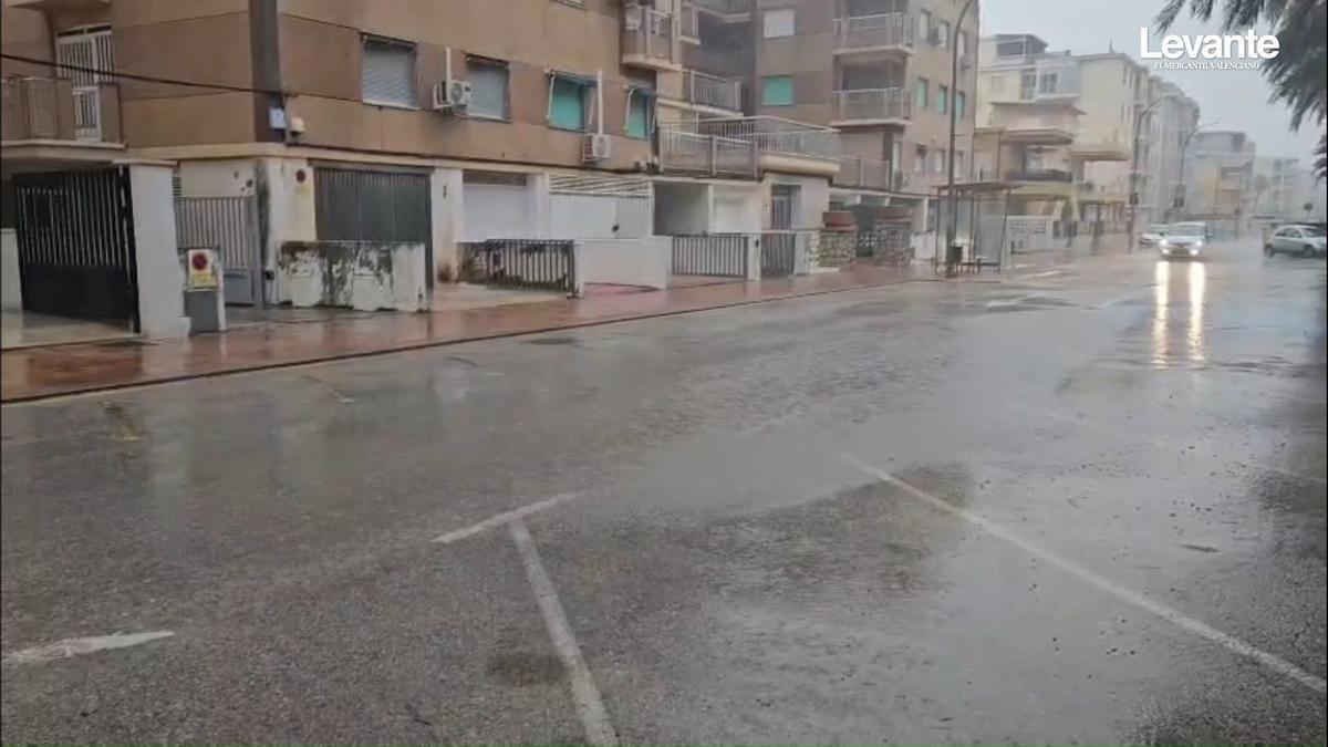 La playa de Tavernes tendrá el colector contra inundaciones tras más de 20 años de espera
