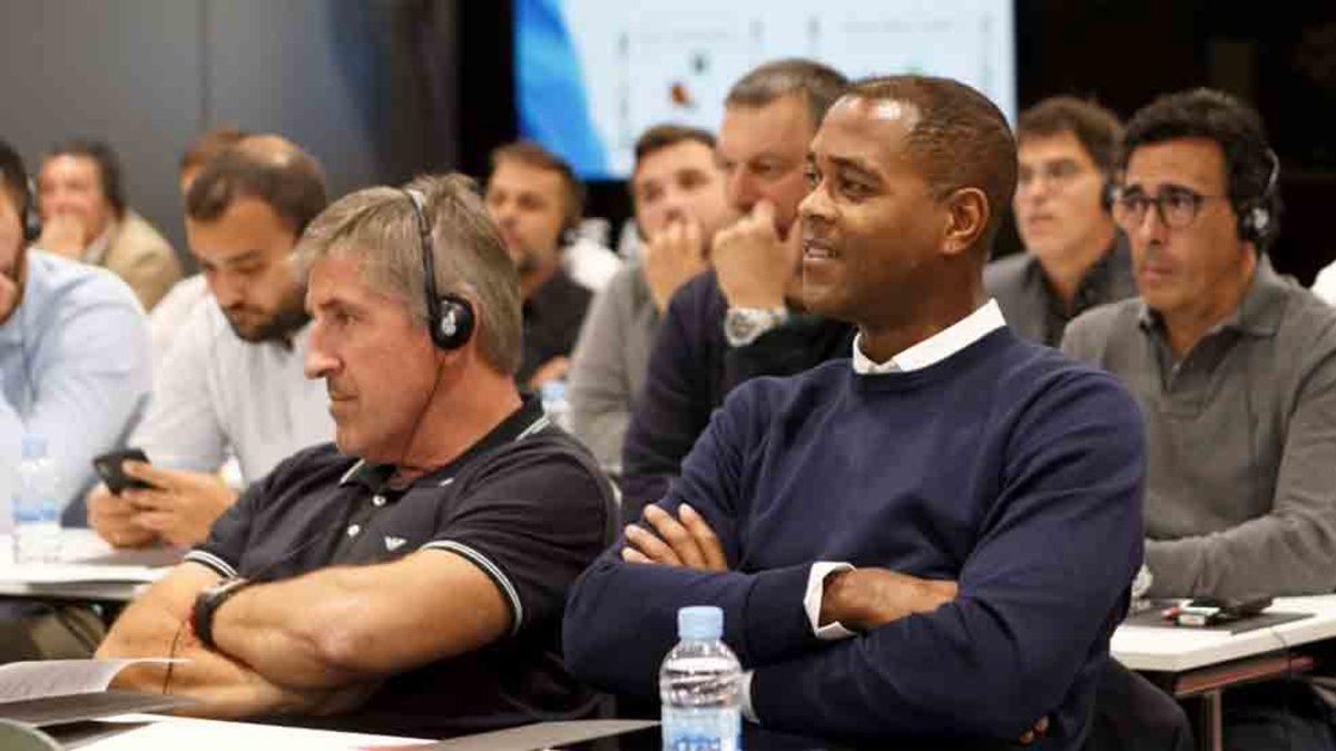 Kluivert y Roura asistieron al Encuentro de Canteras