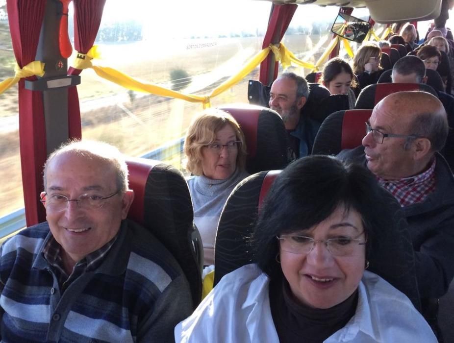 Interior d''un dels autocars amb gironins camí de Brussel·les