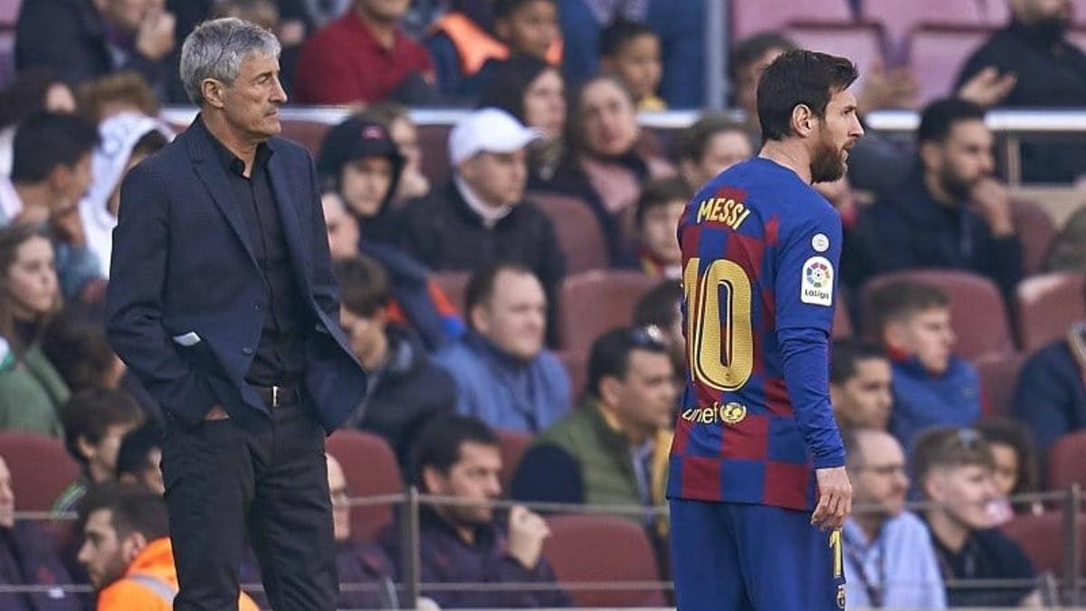 Setién, junto a Messi, en un partido del Barça.