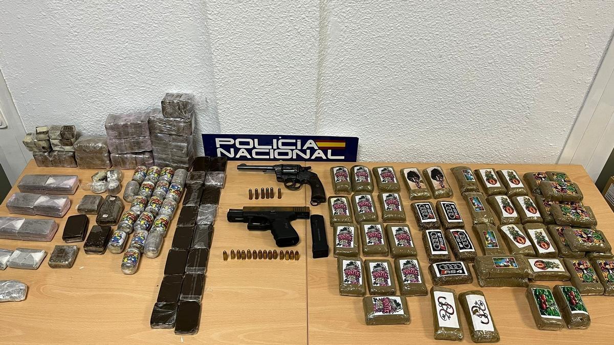 Narcotráfico | Doce detenidos y 455 kilos de hachís intervenidos en  Algeciras