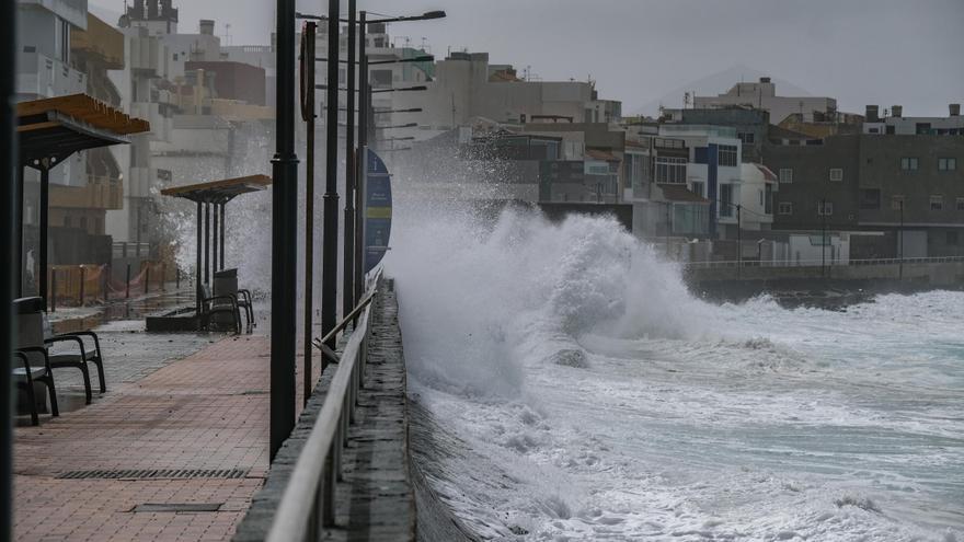 Oleaje y calima en San Andrés (Arucas)