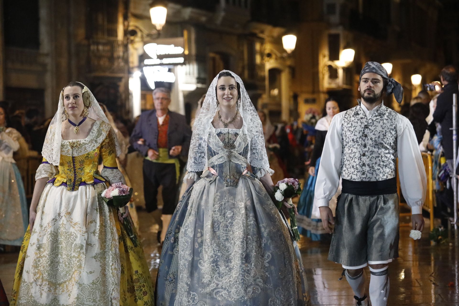 Búscate el primer día de Ofrenda por la calle Quart (de 21.00 a 22.00 horas)