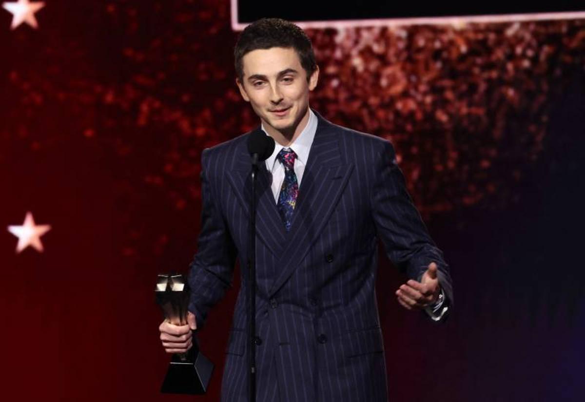 Timothée Chalamet recoge su premio y emociona a Kylie Jenner con sus palabras